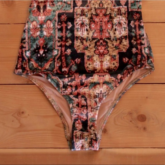 Rare Seea Ayla Surfsuit Swimsuit XS - Picture 8 of 9